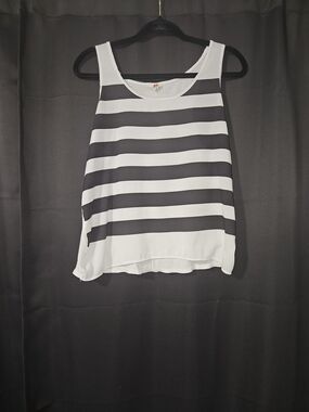 Derek Heart Black & White Horizontal Striped Scoop Neck Tank Top